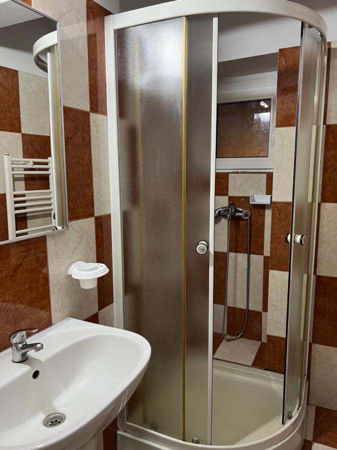 Aurora Boutique-Studio Premium Bed & Breakfast Bucureşti Ngoại thất bức ảnh